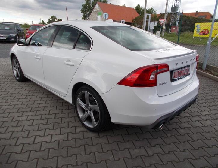 Volvo S60 11