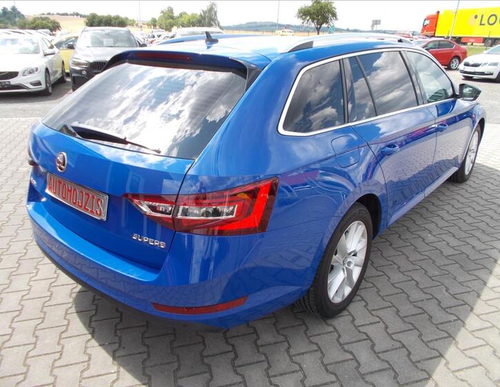 Škoda Superb 11