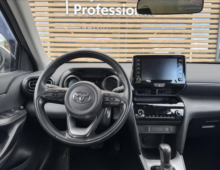 Toyota Yaris Cross 5