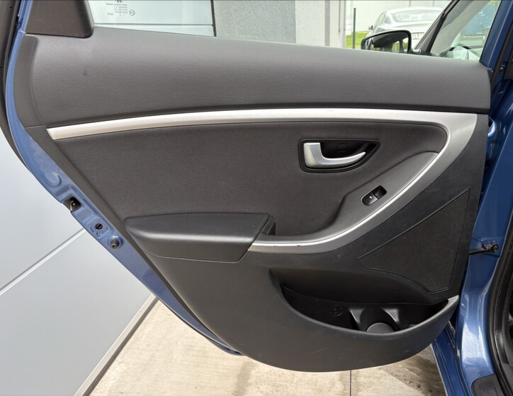 Hyundai i30 17