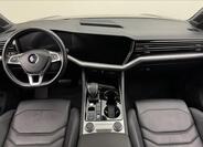Volkswagen Touareg 7