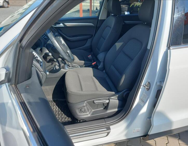 Audi Q3 9