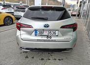 Toyota Corolla 4