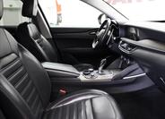 Alfa Romeo Stelvio 12
