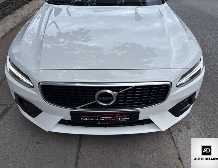 Volvo V90 49