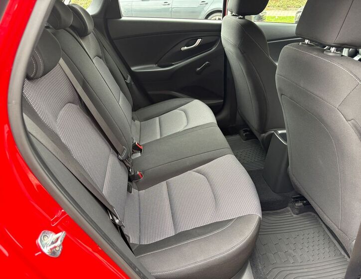 Hyundai i30 11