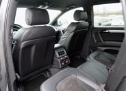 Audi Q7 35