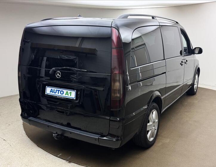 Mercedes-Benz Viano 4