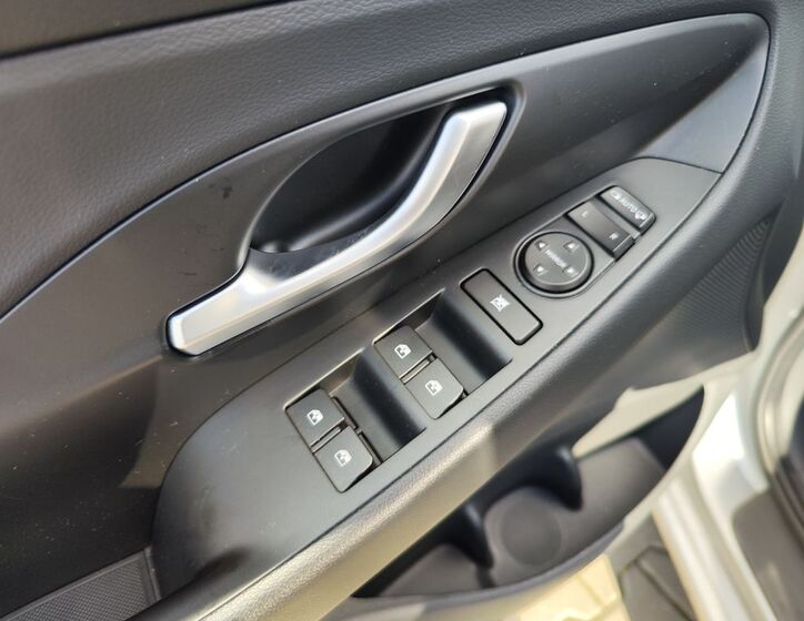 Hyundai i30 32