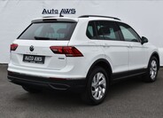 Volkswagen Tiguan 7