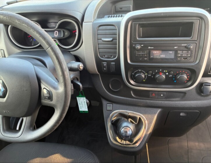 Renault Trafic 9