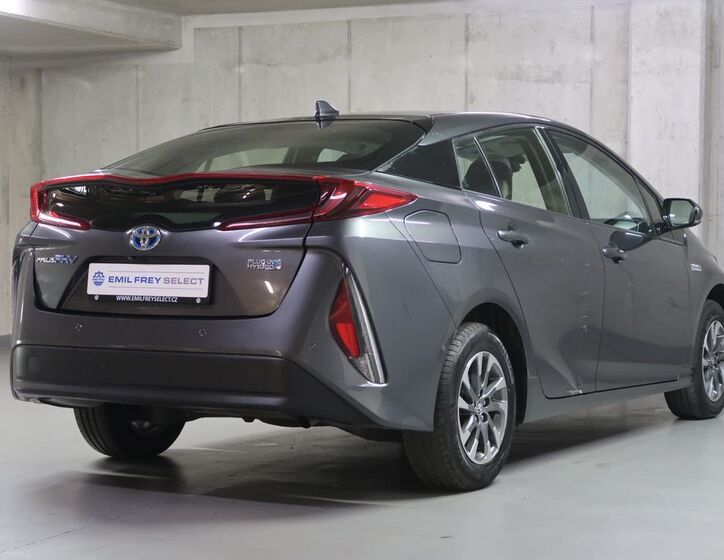 Toyota Prius 5