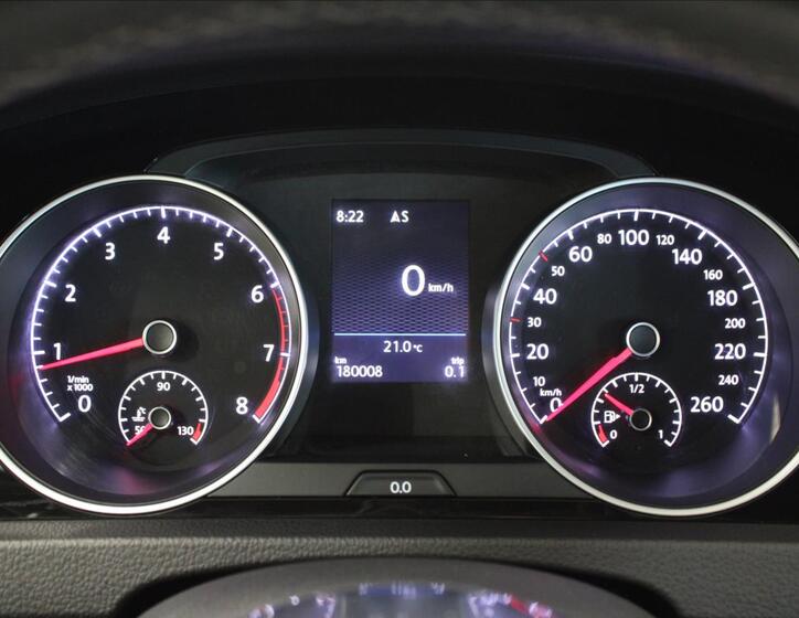 Volkswagen Golf 22