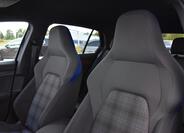 Volkswagen Golf 21