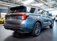 Ford Explorer 9