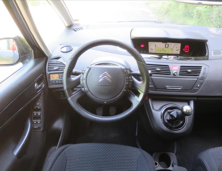 Citroën Grand C4 Picasso 8