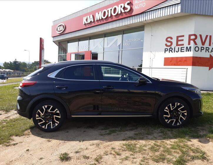 KIA XCeed 5