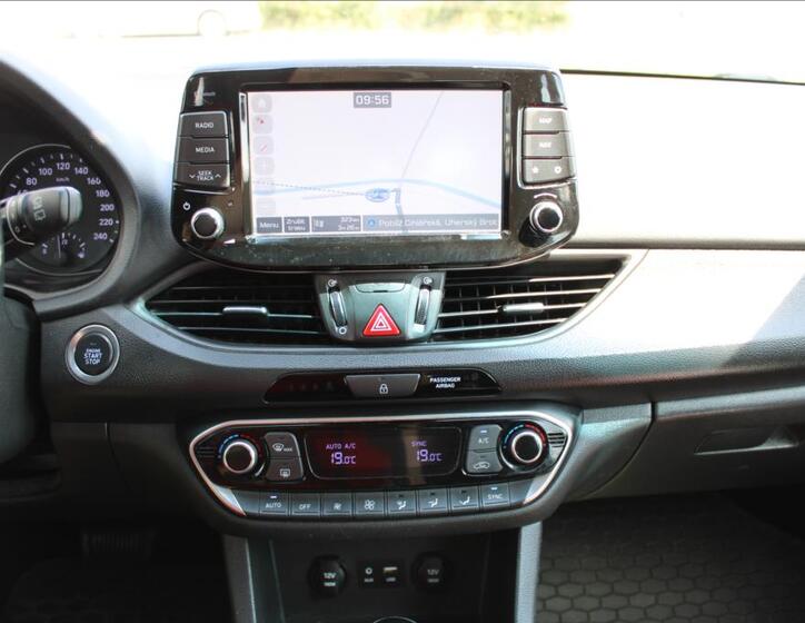 Hyundai i30 20