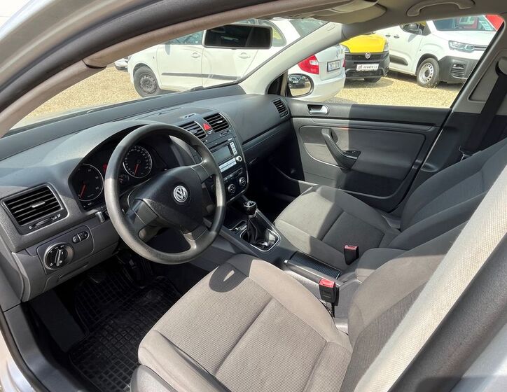 Volkswagen Golf 13