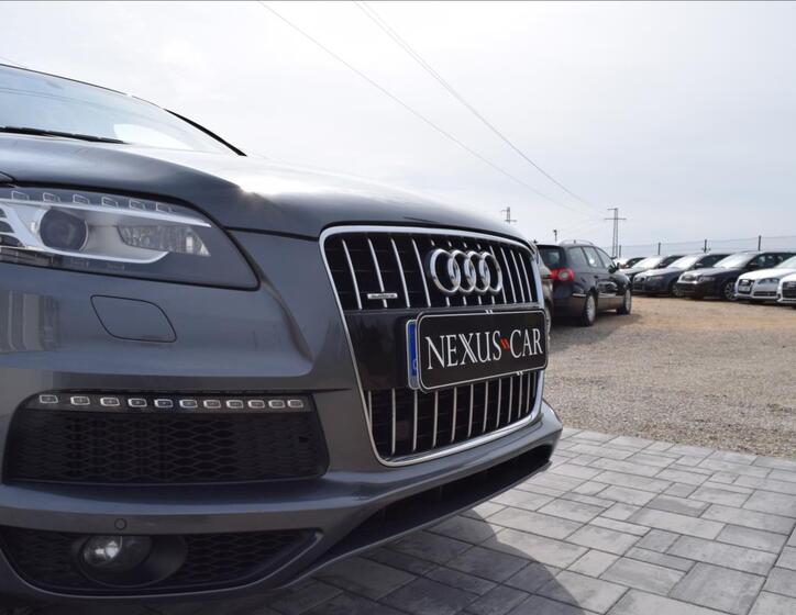 Audi Q7 13