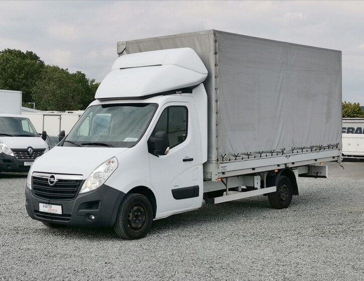 Opel Movano 1