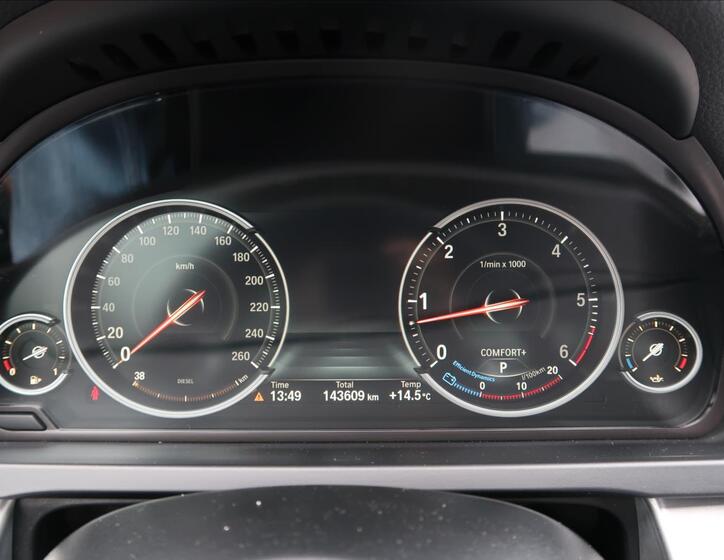 BMW Řada 7 11