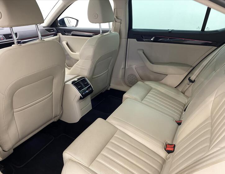 Škoda Superb 6