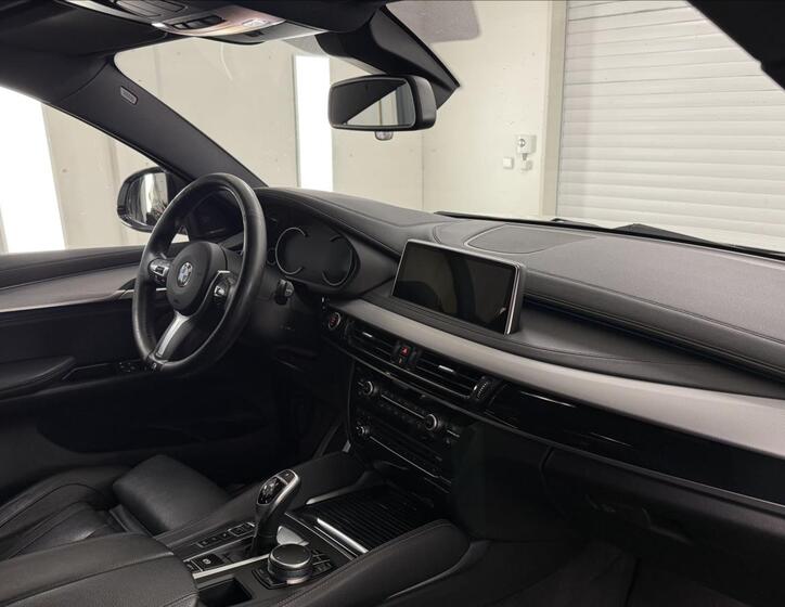 BMW X6 7