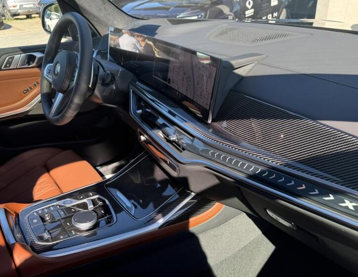 BMW X7 16