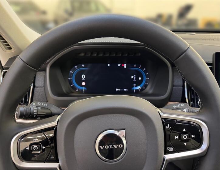 Volvo XC90 8