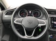 Volkswagen Tiguan 16