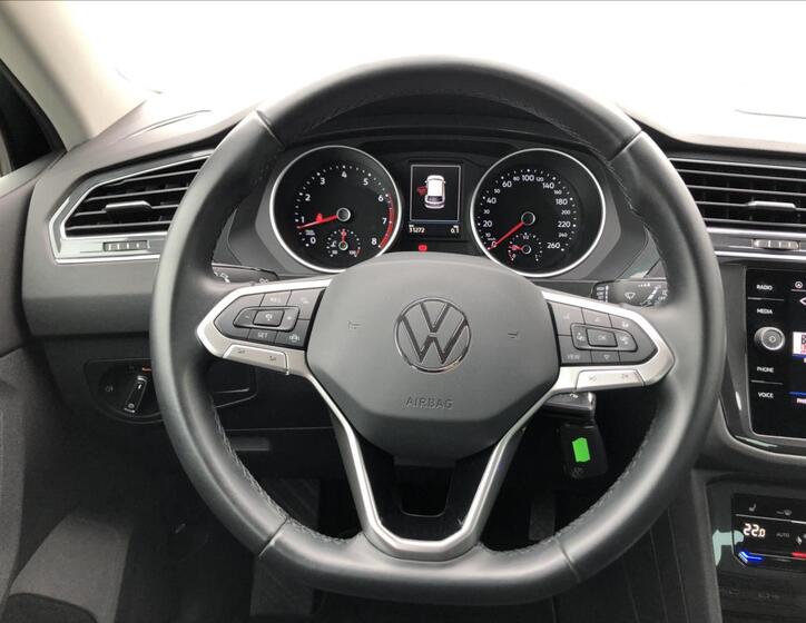 Volkswagen Tiguan 16