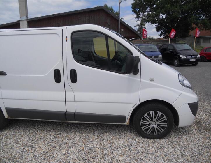 Renault Trafic 4