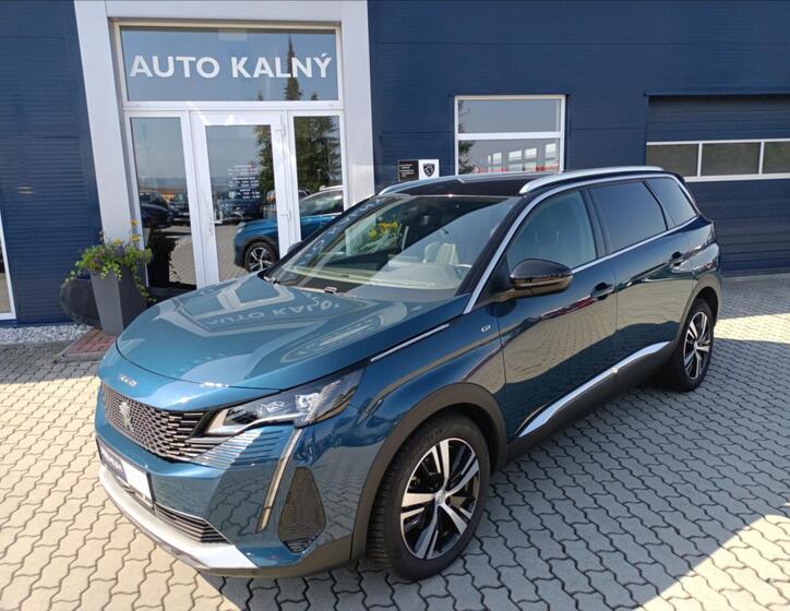 Peugeot 5008 1