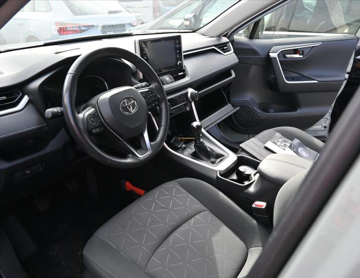 Toyota RAV4 2