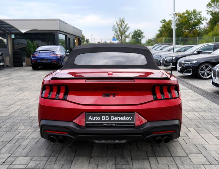 Ford Mustang 5