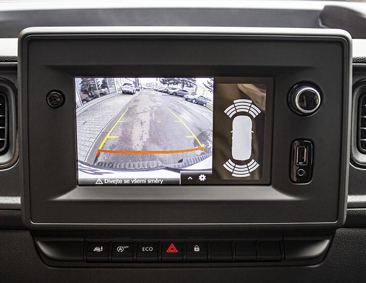 Nissan Interstar 15