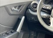 Audi Q2 15