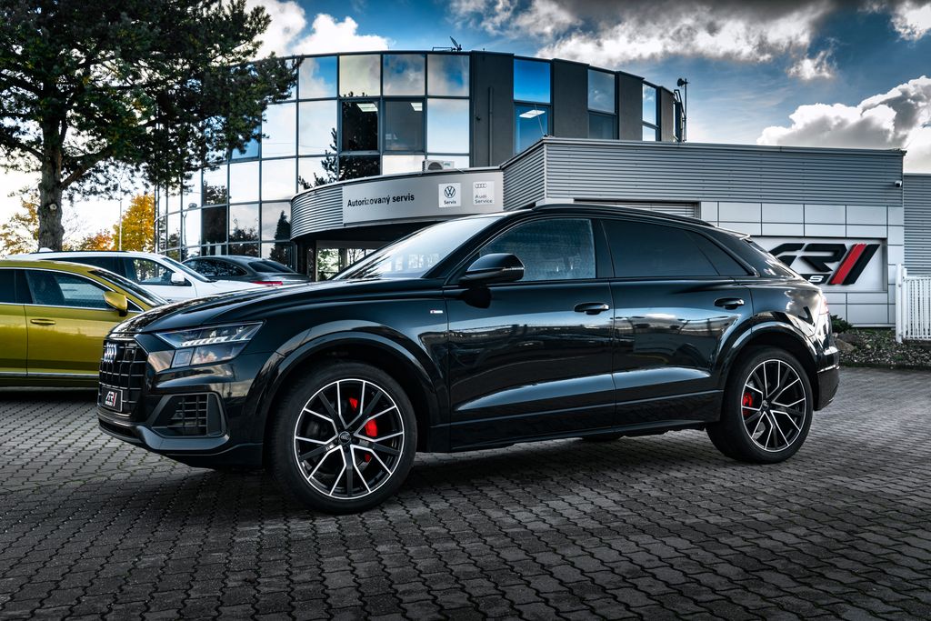 Audi Q8