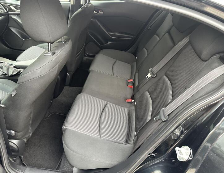 Mazda 3 13