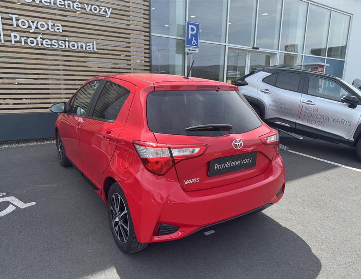 Toyota Yaris 2