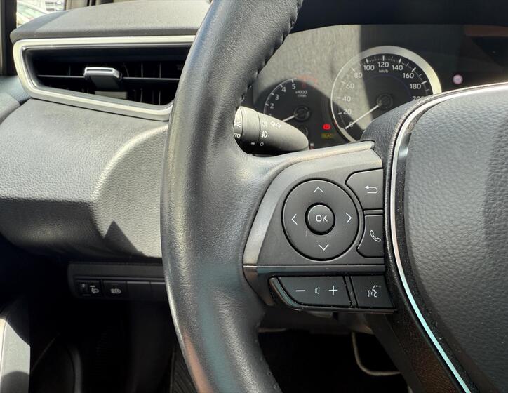 Toyota Corolla 12