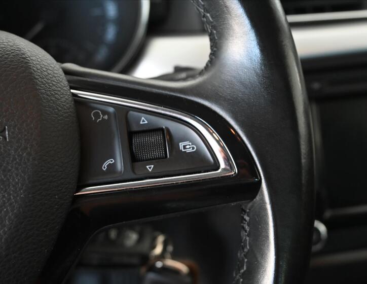 Škoda Superb 18