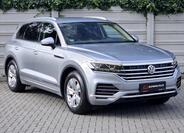 Volkswagen Touareg 1