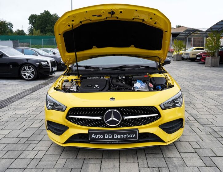 Mercedes-Benz CLA 9