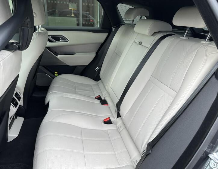Land Rover Range Rover Velar 19