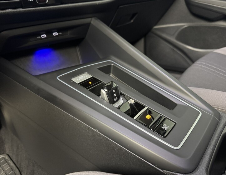 Volkswagen Golf 43