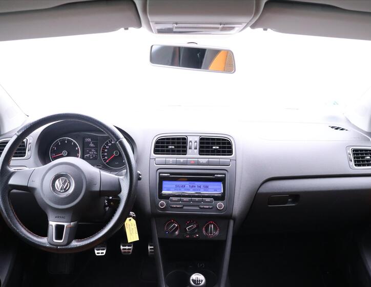 Volkswagen Polo 22