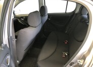 Toyota Yaris 10