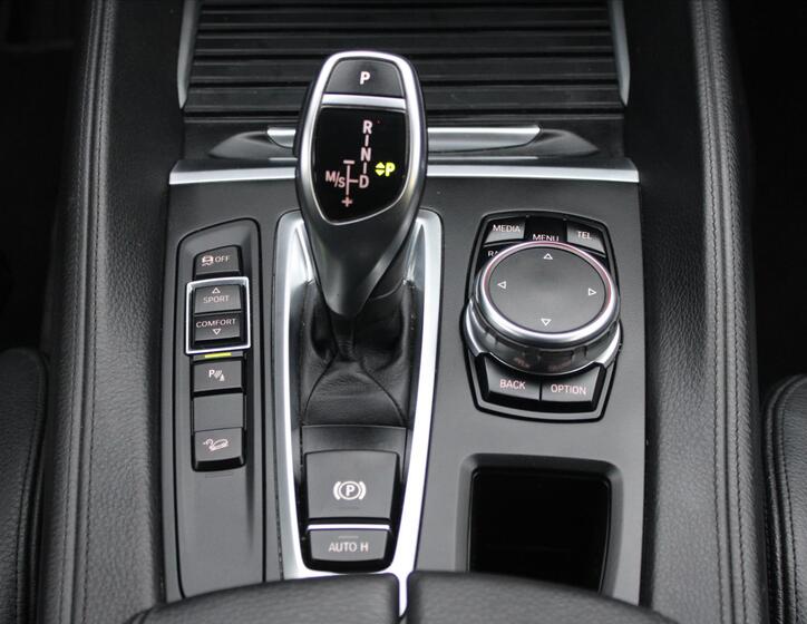 BMW X6 21